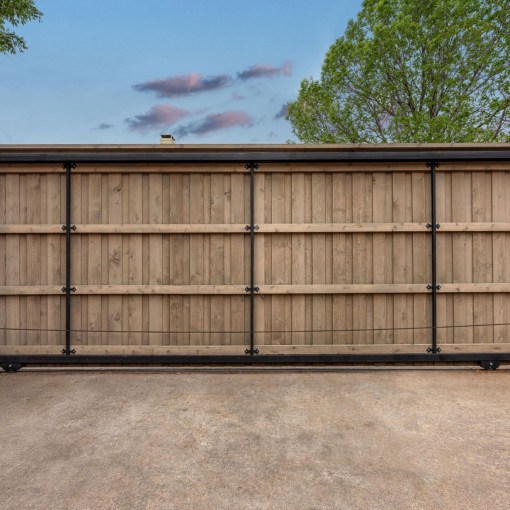 southwest-fence-deck-fence-driveway-gate0003