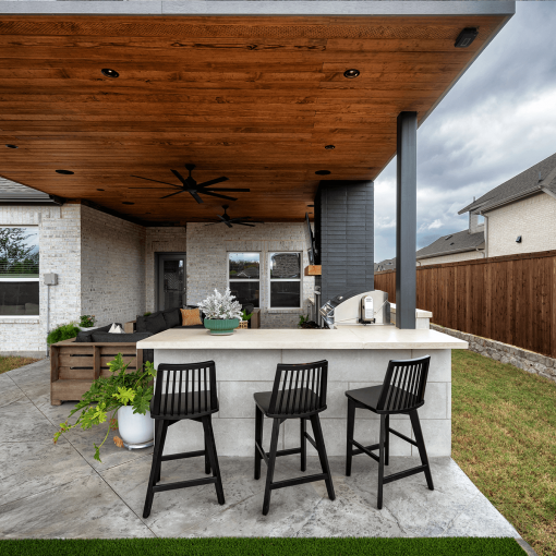 southwest-fence-deck-modern-backyard-0002