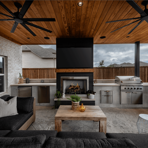 southwest-fence-deck-modern-backyard-0007