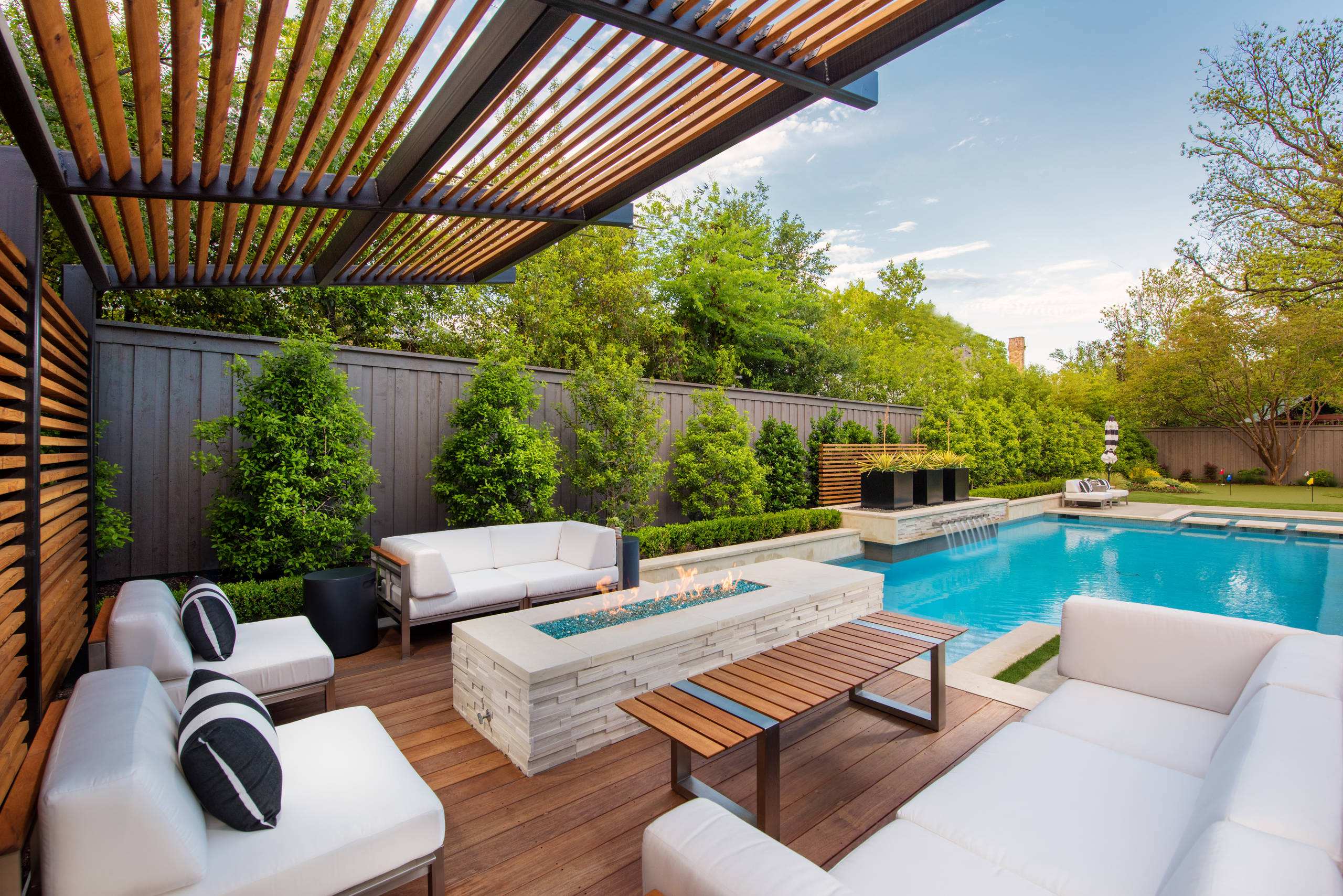 Home 1 Fence and decking company -Outdoor living area with privacy fence