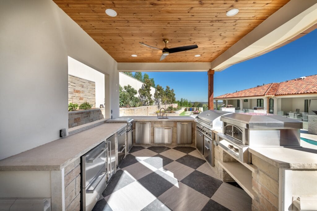 custom outdoor kitchen